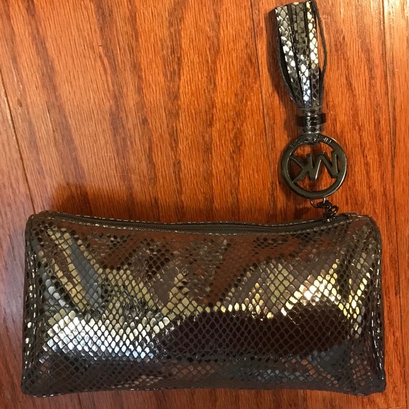 Limited Edition Michael Kors Cosmetic Case - Picture 3 of 8